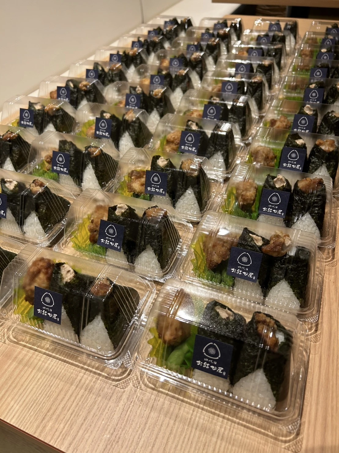 運動会のお弁当に、心をこめたおむすびを！